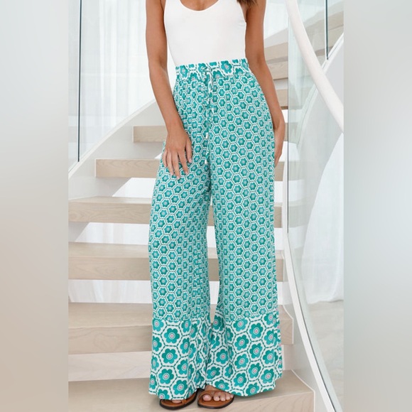 Green Boho Geometric Print Drawstring High
Waist Flared Pants - Picture 6 of 15